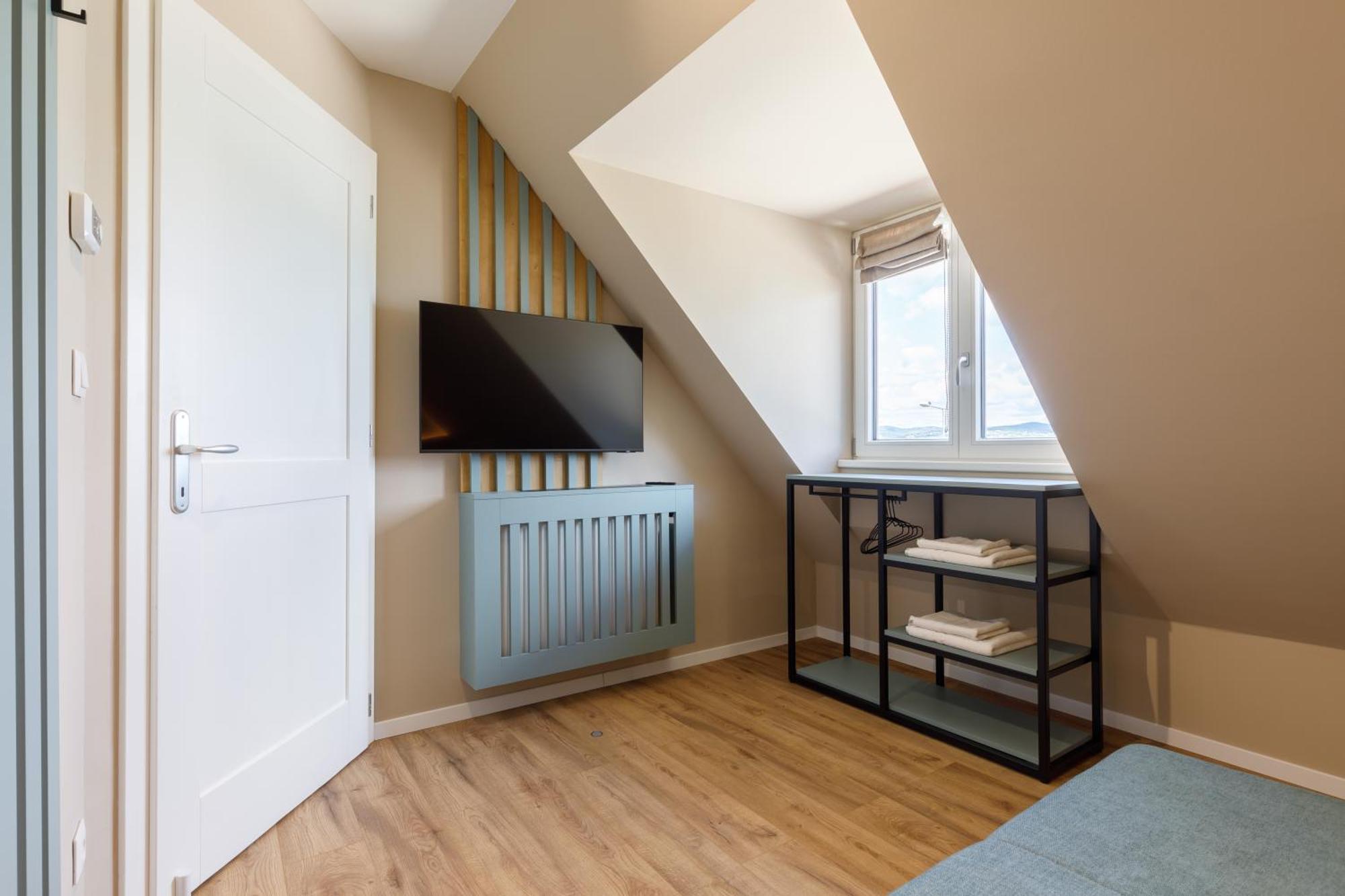 Lepke Apartmanhaz Es Etterem Тихань Екстер'єр фото